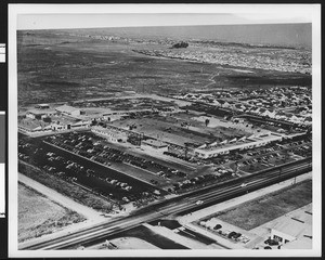 Exterior aerial view of an unidentified factory, ca.1940