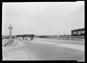 Whittier Boulevard and the Union Pacific Railway grade separator looking east near Montebello, May 16, 1928