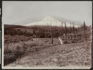 View of Mount Hood in Oregon