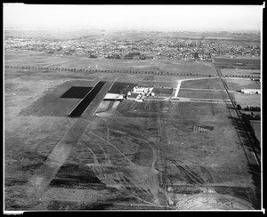 Aerial view of Mines Field at the Los Angeles Municipal Airport, ca.1929