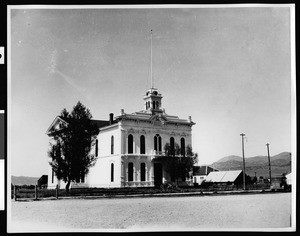 Exterior view of the Mono County Courthouse in Bridgeport, ca.1930