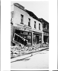 View of earthquake damage in Long Beach, 1933