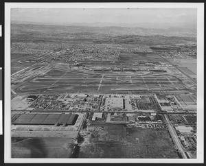 Aerial view of the Los Angeles International Airport, ca.1950