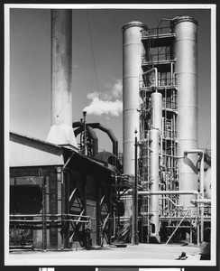 General Petroleum Corp.'s Crude Oil Unit Number 8, part of the Mobilgas Refinery, in Torrance, ca.1954