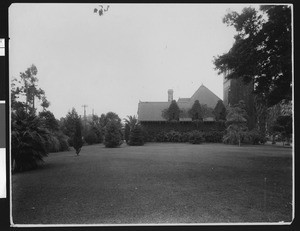 Lawn at the Singleton Court, showing building in background