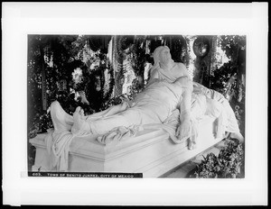 View of the tomb of Benito Juarez, Mexico City, Mexico, ca.1905-1910