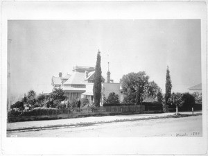 Zelda Apartments on the southwest corner of Fourth Street looking north on Grand Avenue, Los Angeles, 1890