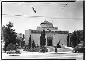 Exterior view of a building dedicated to veterans of World War I, ca.1921