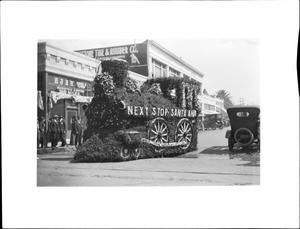 Santa Ana float in the La Fiesta de Los Angeles parade, ca.1905