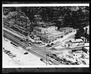 Aerial view of the intersection of Chautauqua Boulevard, West Channel Road and Pacific Coast Highway, ca.1945