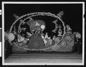 Float in Shriner's electrical parade entitled "Busy Bee", ca.1910