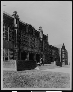 Students on the steps of John Muir Junior High School