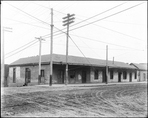 Exterior view of the Avila adobe, originally built(?) by Francisco Avila (Abila!), (brother of Don Jose Maria Avila), Los Angeles, 1895