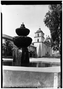 Fountain outside of the Santa Barbara Mission, 1929