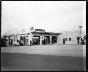 Walker's Tire Service and gas station, ca.1920-1929