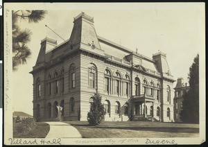 Villard Hall at the University of Oregon in Eugene