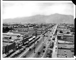 Brand Boulevard looking north from Security Bank in Glendale, California, 1924