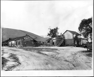 Rancho Cienega de la Tijera adobe from the east end, ca.1924