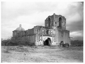 General view of the ruin of Mission Tumacacori, near Tucson, Arizona, ca.1908