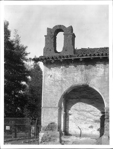 Southwest corner of the Cloister at Mission San Fernando, 1924