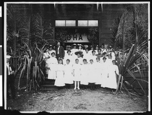 Luau committee during the Los Angeles Chamber of Commerce's visit in Hilo, Hawaii, 1907