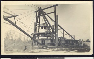 Large piece of machinery that may have been used for flood control, ca.1910
