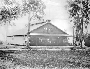 Cahuenga Valley Lemon Exchange Building on Santa Monica Boulevard at Cahuenga Avenue, Hollywood, California, 1910