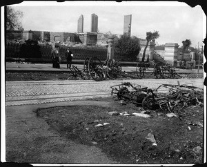 San Francisco earthquake damage, showing burnt ruins of automobiles and carriages, 1906