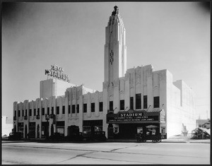 Fox Stadium Theater, an exterior view, 1920-1929