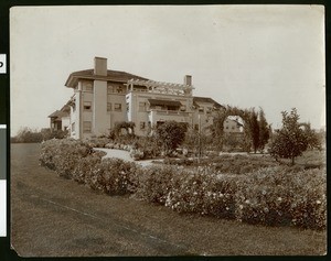 View of the residence of G.W. Allerton(?), South Pasadena