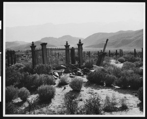 Old cemetery in Lone Pine, Inyo County, ca.1900