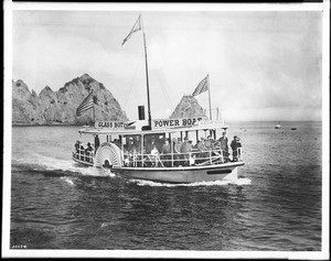 Glass-bottomed boat "Cleopatra" off the coast of Santa Catalina Island, ca.1898