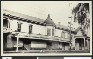 Old barracks in Sonoma used by General Vallejo's soldiers, 1937