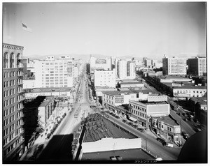 Y-shaped intersection in downtown Los Angeles, ca.1927