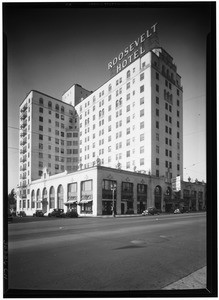 Exterior view of the Hollywood Roosevelt Hotel, located at 7006 Hollywood Boulevard, March 1934