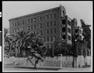 Exterior view of the Los Angeles County General Hospital building