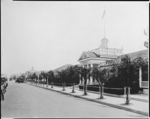 Exterior view of the front of the Metro Pictures Corporation building in Hollywood, ca.1920-1929