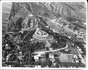 Aerial view of Hollywood looking north from Hollywood Boulevard and Highland Avenue, ca.1915