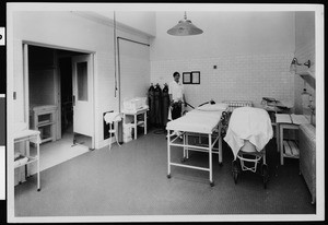 Interior view of the delivery room at the Los Angeles County General Hospital, ca.1925