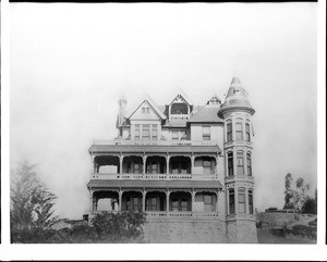 Crocker Mansion on Third Street and Olive Street, Los Angeles, 1890