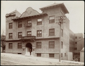 Exterior view of the Hotel Munn on Olive Street in Los Angeles, 1900-1909