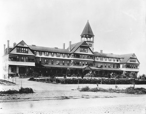 Exterior view of the Arcadia Hotel in Santa Monica, ca.1895