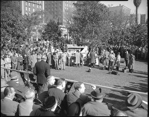 Large crowd at the groundbreaking ceremony for the Pershing Square parking garage in Los Angeles, 1951