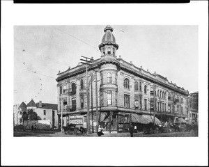 Exterior view of Hotel Baltimore, Los Angeles, ca.1911