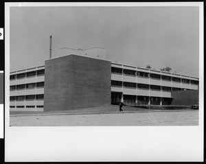 Exterior view of the Science Building at the California State University at Los Angeles