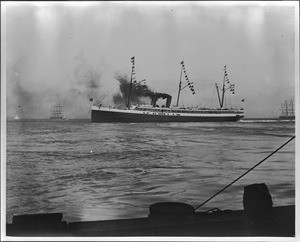 Steamer ship Santa Rosa in San Francisco bay the day California ...