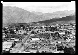Birdseye view of Tujunga with the San Gabriel mountains in the background, 1924