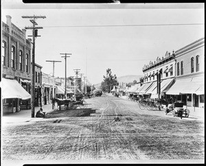 View of Citrus Avenue, looking north, Covina, ca.1908