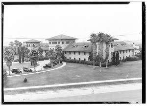 Exterior view of a building at the Union Stockyards in the Central Manufacturing District, July, 1932