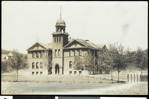 An exterior view of a high school, Mandan, North Dakota